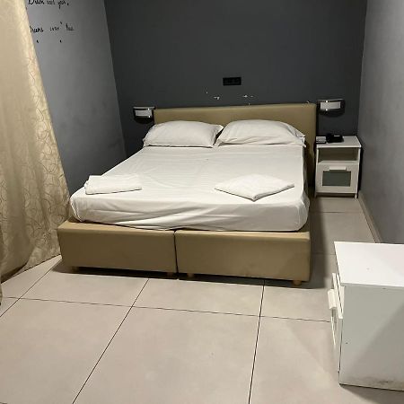 Hotel Porta A Porta Napoli Esterno foto