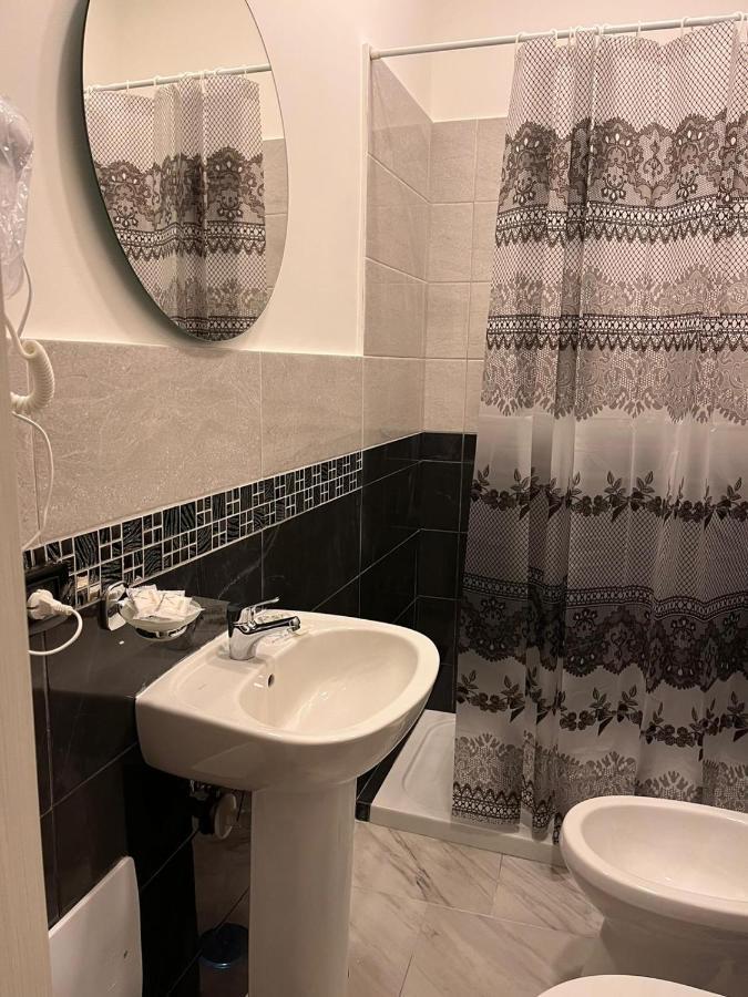 Hotel Porta A Porta Napoli Esterno foto